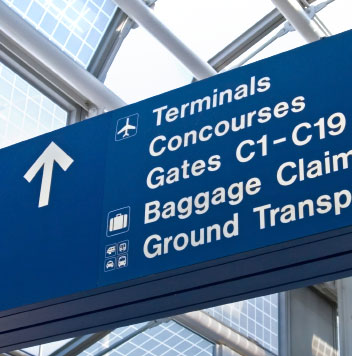 31_helvetica-on-airport-signage.jpg