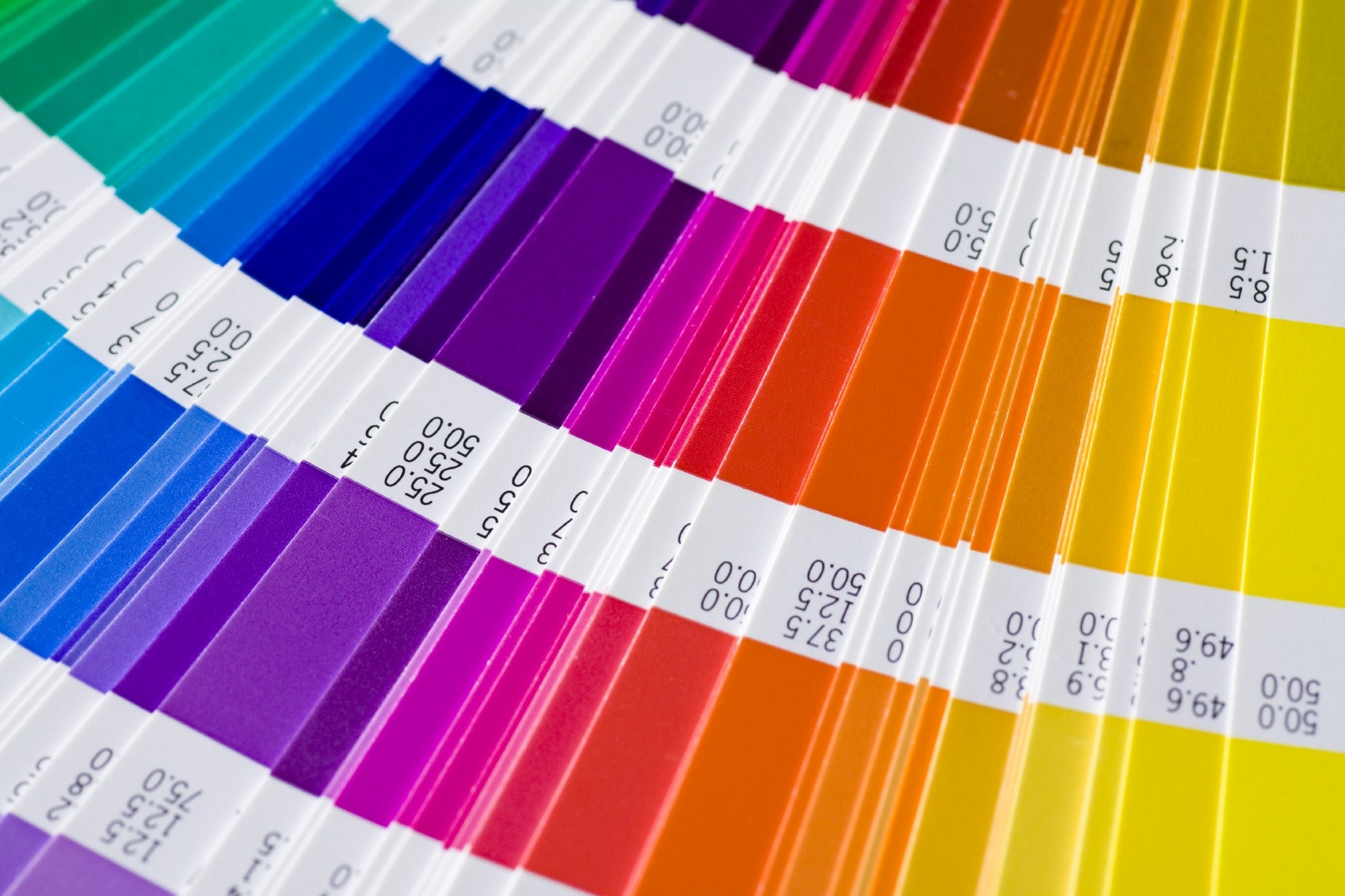 Как найти pantone в illustrator